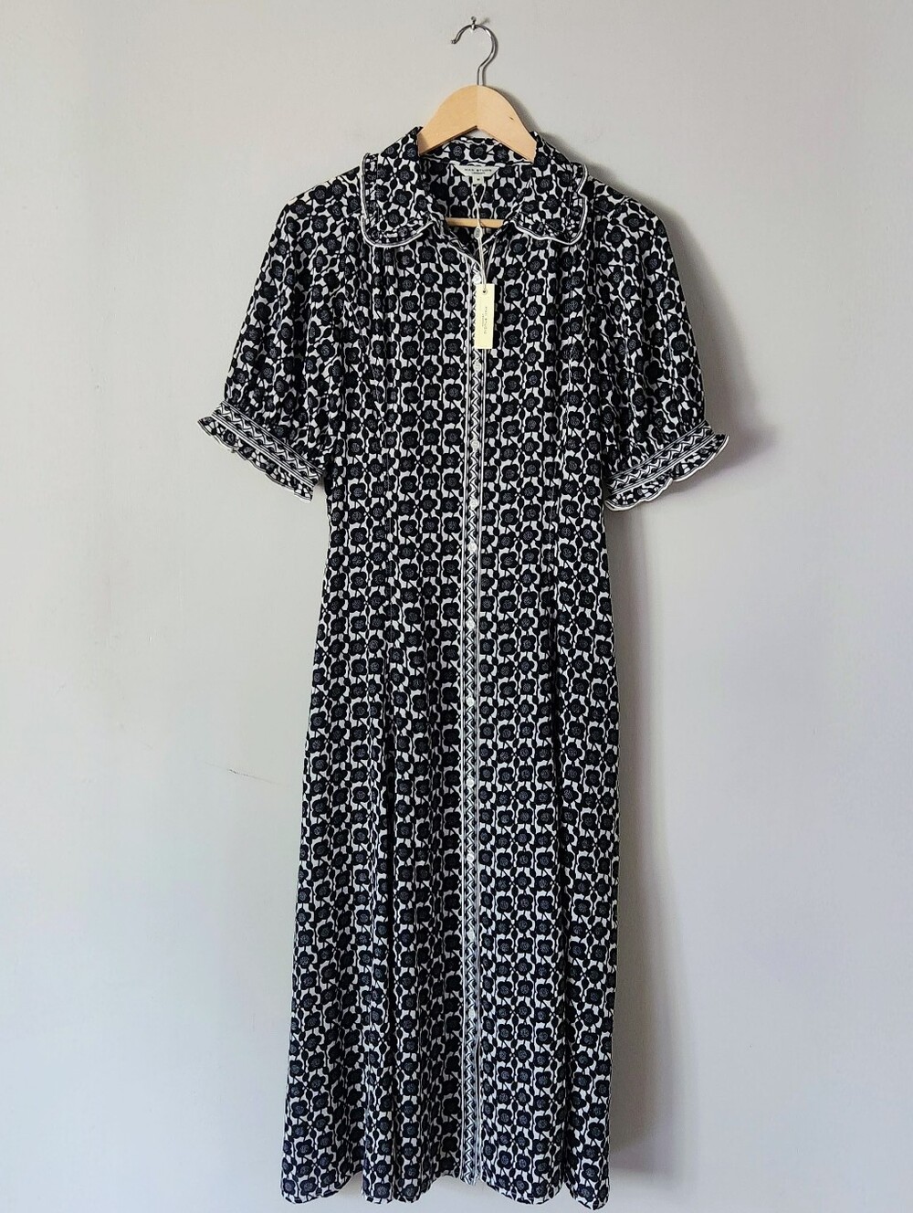 Max Studio London Black and White Floral Maxi Dress Sz M